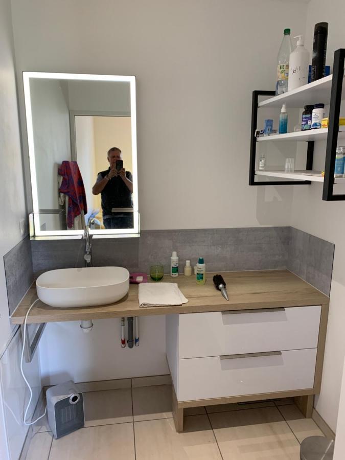 Busset Liages Situe Dans Le Bourbonnais 1 Chambres Lit Double Et Un Clic Clac Exterior photo